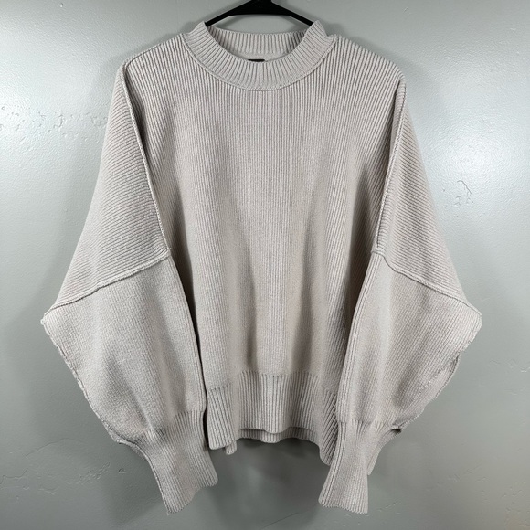 Free People Easy Street Tunic Pullover Sweater Size Medium in Beige / Cream - Picture 2 of 6